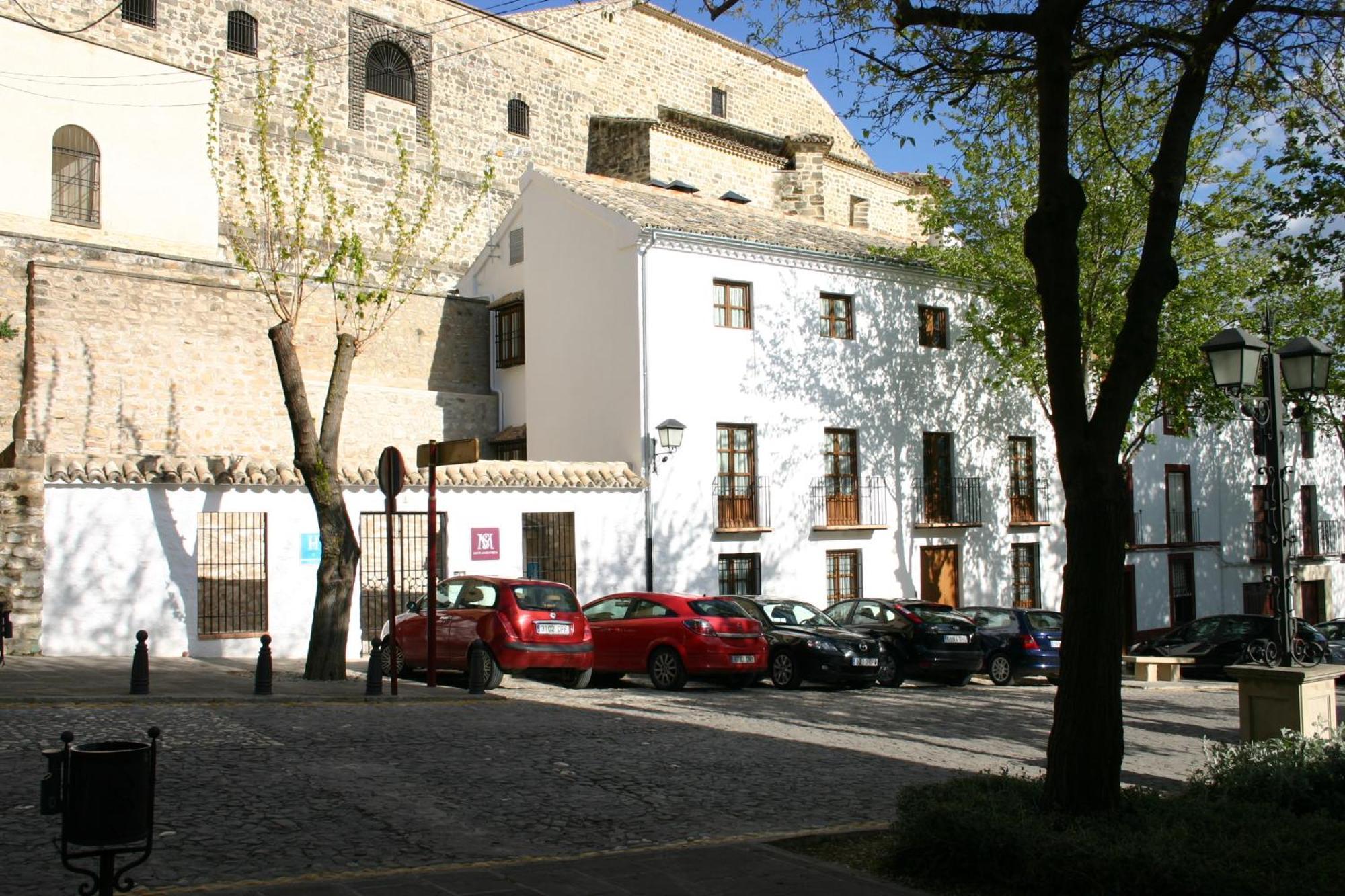 Hostal Santa Maria De Ubeda ภายนอก รูปภาพ