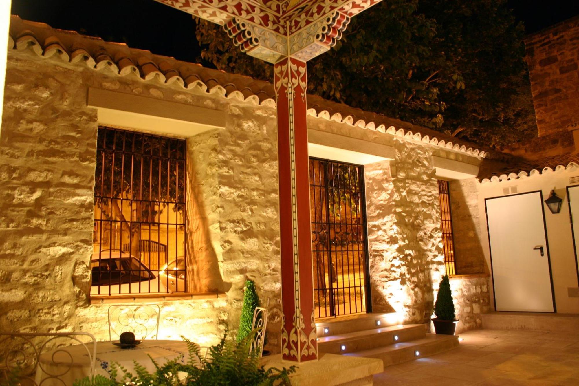Hostal Santa Maria De Ubeda ภายนอก รูปภาพ